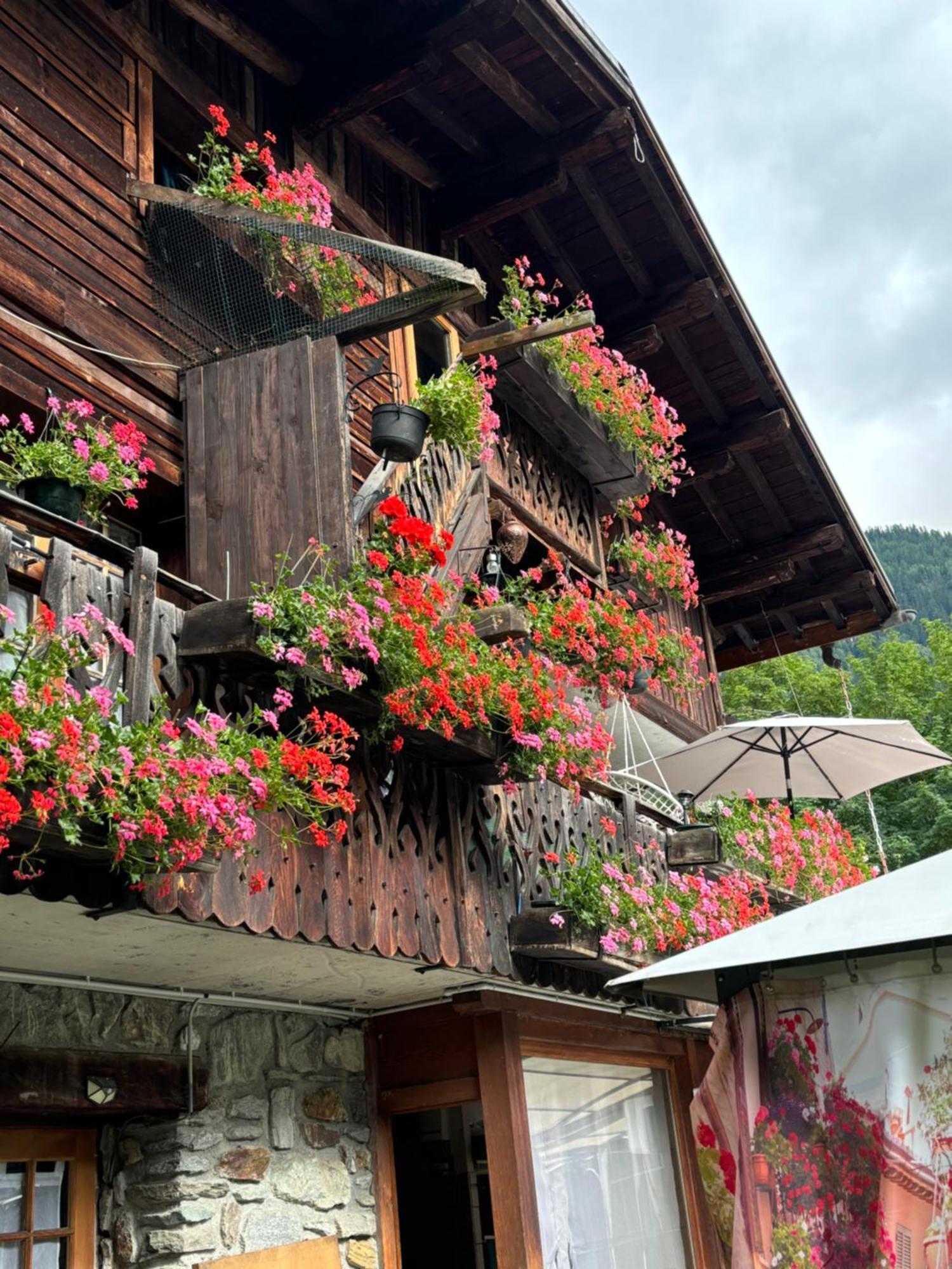 Gite La Montagne Chamonix Exterior foto